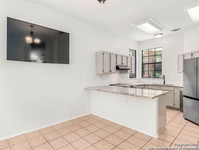 Listing photo id 8 for 11118 Cherry Park