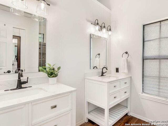 Listing photo id 11 for 11118 Cherry Park