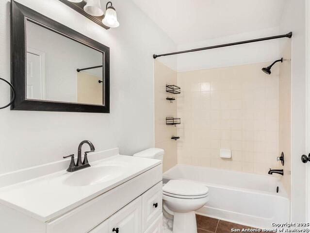 Listing photo id 14 for 11118 Cherry Park
