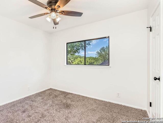 Listing photo id 16 for 11118 Cherry Park