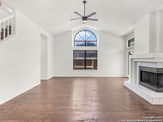 Listing photo id 4 for 11118 Cherry Park