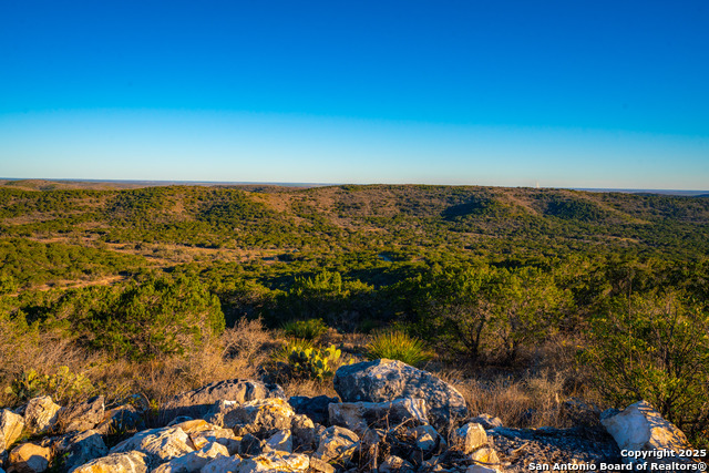 Listing photo id 16 for 1659 Mesa Verde