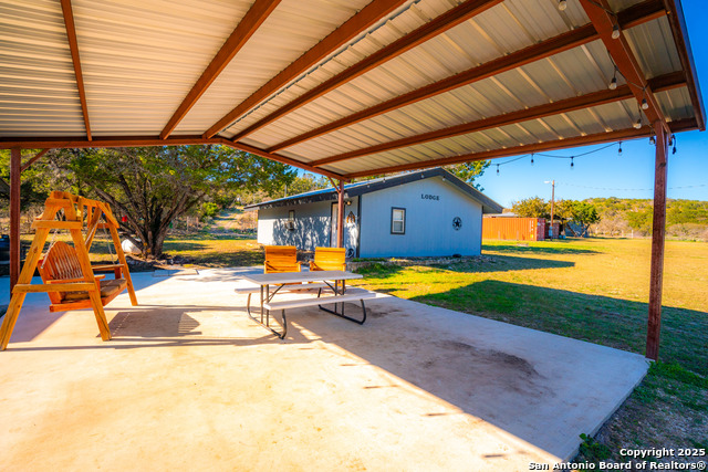 Listing photo id 3 for 1659 Mesa Verde