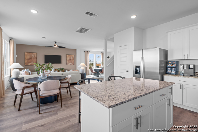 Image 11 of 31 For 601 Rustic Grove