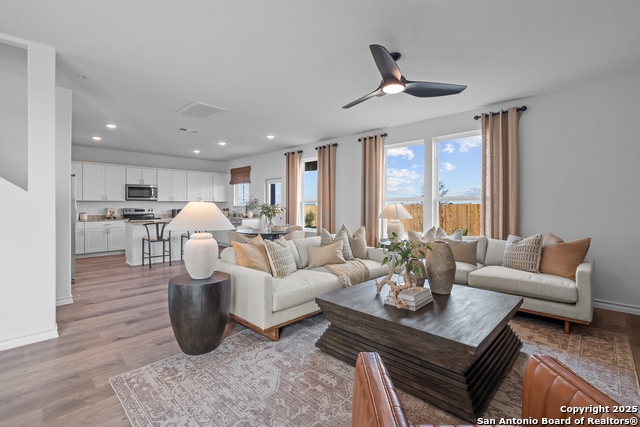 Image 8 of 31 For 601 Rustic Grove