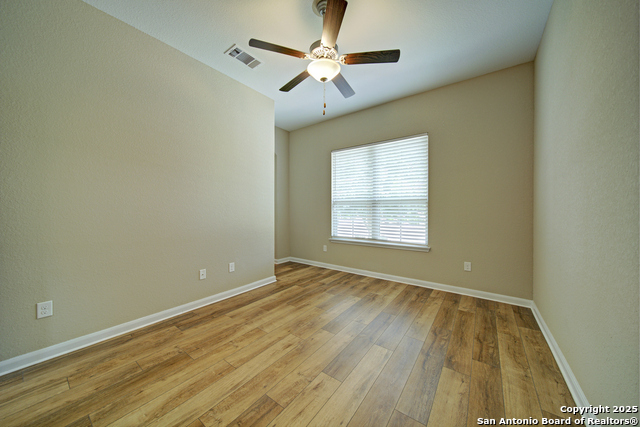 Image 20 of 26 For 7514 Foss Alley