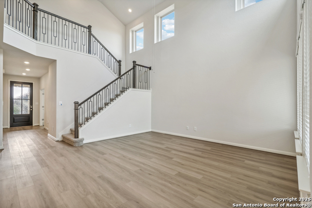 Listing photo id 11 for 11472 Feather Vale