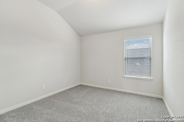 Listing photo id 15 for 11472 Feather Vale