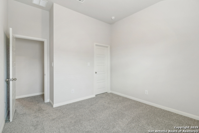 Listing photo id 16 for 11472 Feather Vale