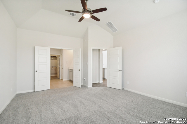 Listing photo id 4 for 11472 Feather Vale