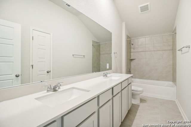 Listing photo id 5 for 11472 Feather Vale