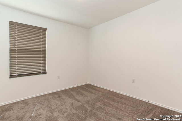 Image 12 of 19 For 4539 Martin Way