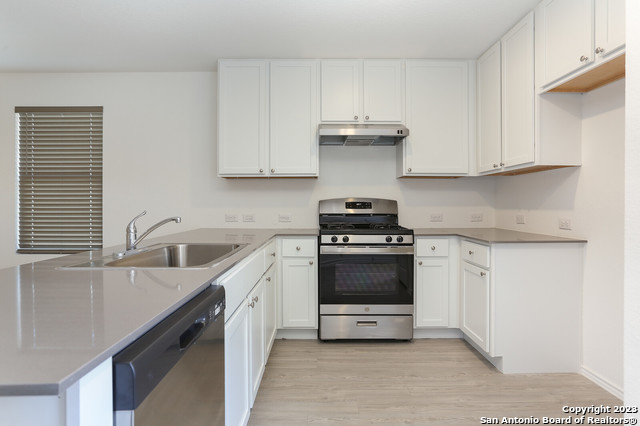 Image 2 of 19 For 4539 Martin Way