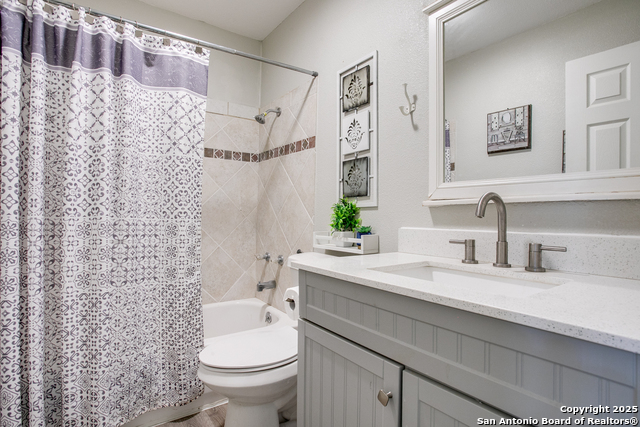 Listing photo id 18 for 1742 Timber Oak