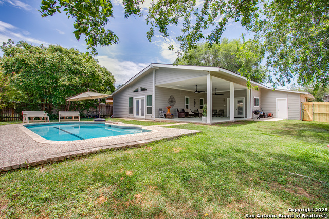 Listing photo id 22 for 1742 Timber Oak