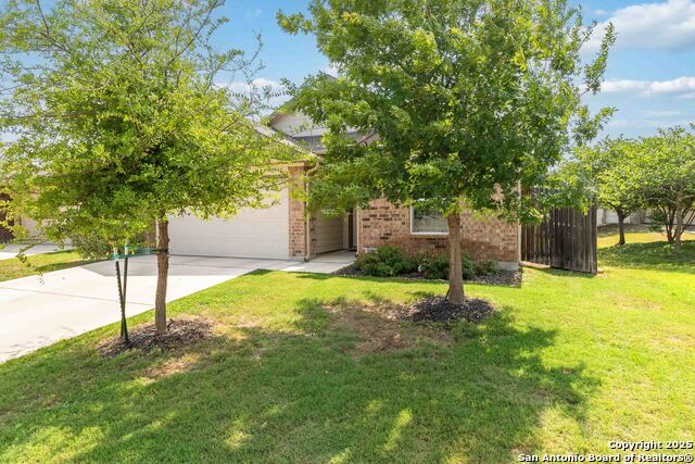 Listing photo id 1 for 2710 Green Leaf Way