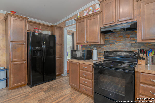 Listing photo id 8 for 107 Deep Woods