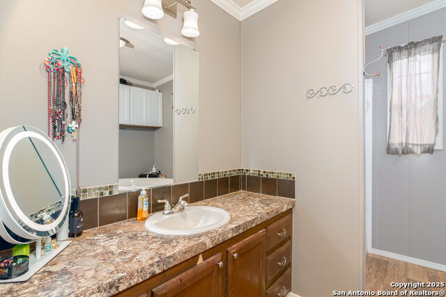 Listing photo id 11 for 107 Deep Woods