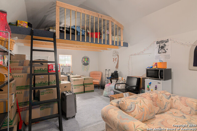 Listing photo id 18 for 107 Deep Woods