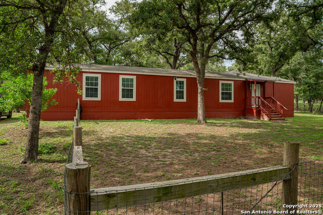 Listing photo id 21 for 107 Deep Woods