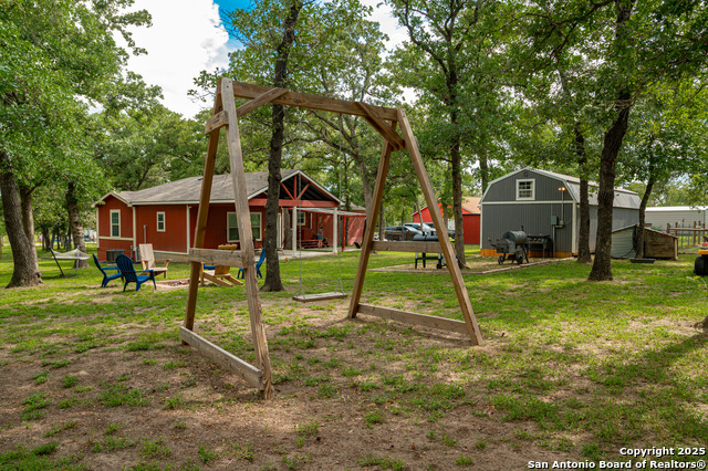 Listing photo id 33 for 107 Deep Woods