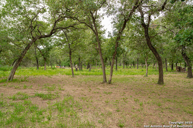 Listing photo id 38 for 107 Deep Woods