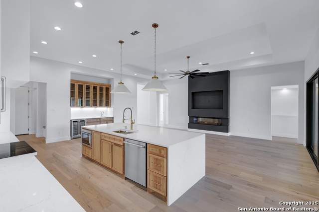 Listing photo id 25 for 290 Preston Trl
