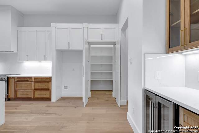 Listing photo id 27 for 290 Preston Trl