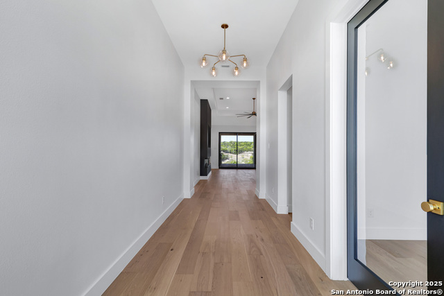 Listing photo id 4 for 290 Preston Trl