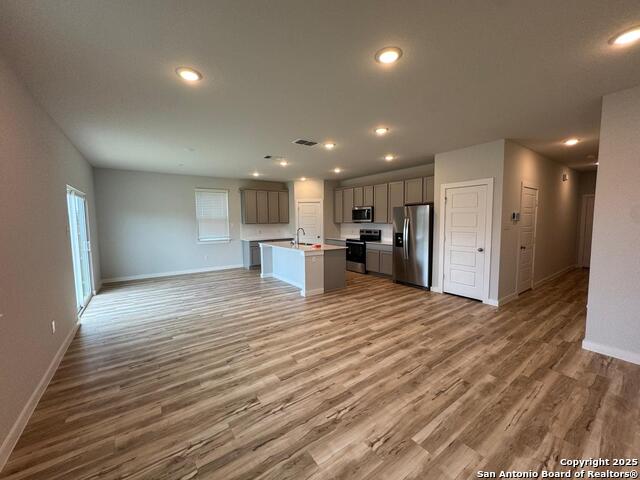 Image 4 of 22 For 5935 Hausman Road W