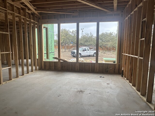 Listing photo id 4 for 15 Wellesley