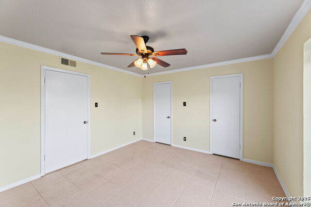 Image 11 of 27 For 8401 New Braunfels  303a