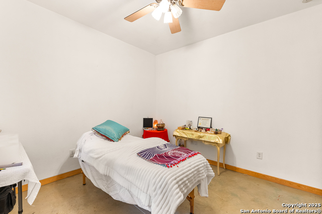 Image 19 of 50 For 317 Saddle Mountain