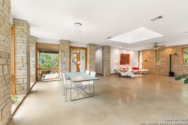 Image 6 of 50 For 317 Saddle Mountain