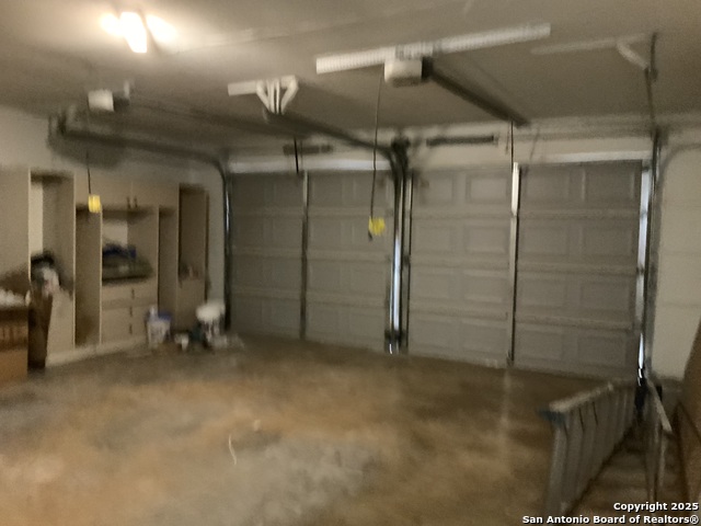 Image 4 of 13 For 4423 Hickory Hill