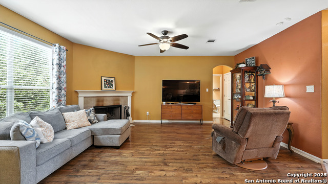 Image 10 of 30 For 25615 Coral Vine