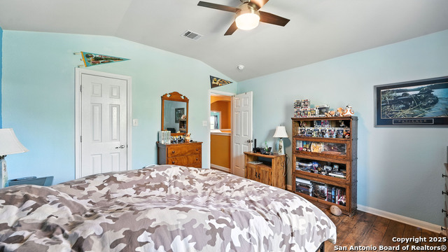 Image 24 of 30 For 25615 Coral Vine