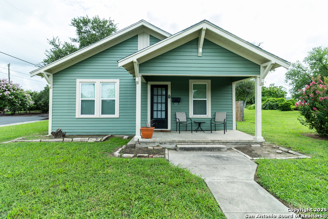 Details for 1101 Saint Marys, Beeville, TX 78102