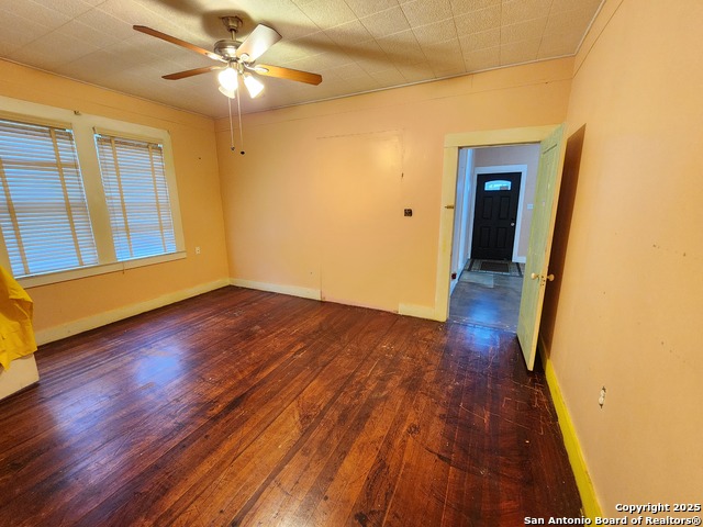 Image 9 of 28 For 622 Cedar  