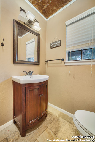 Image 17 of 37 For 749 Summerwood