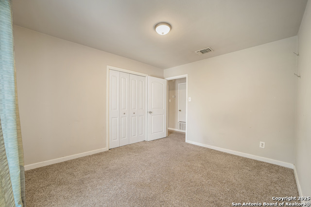 Image 24 of 37 For 749 Summerwood