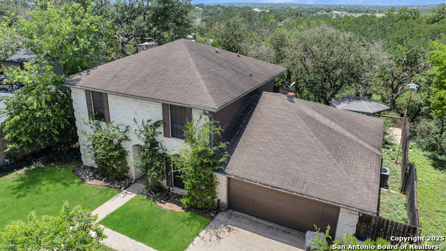 Image 33 of 37 For 749 Summerwood