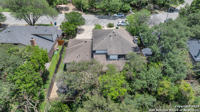 Image 35 of 37 For 749 Summerwood