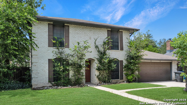 Image 4 of 37 For 749 Summerwood