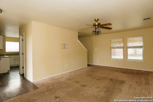 Listing photo id 9 for 9739 Crescent Moon