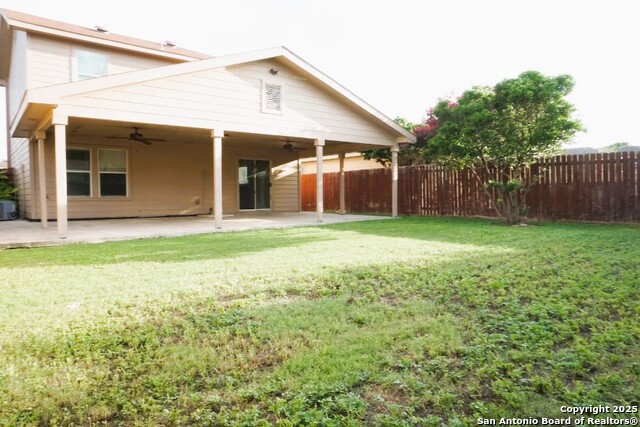 Listing photo id 4 for 9739 Crescent Moon