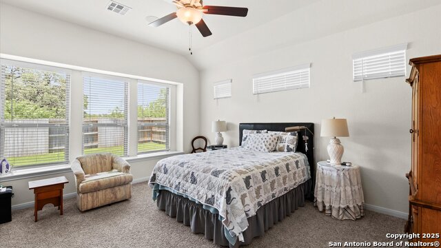 Image 12 of 33 For 425 Foxbrook