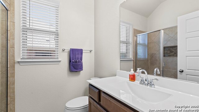 Image 26 of 33 For 425 Foxbrook