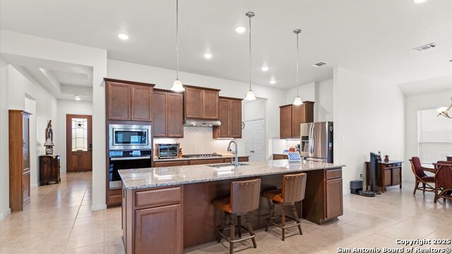 Image 5 of 33 For 425 Foxbrook