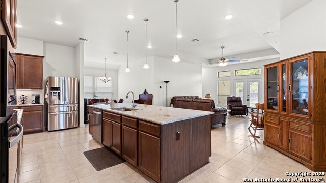 Image 6 of 33 For 425 Foxbrook